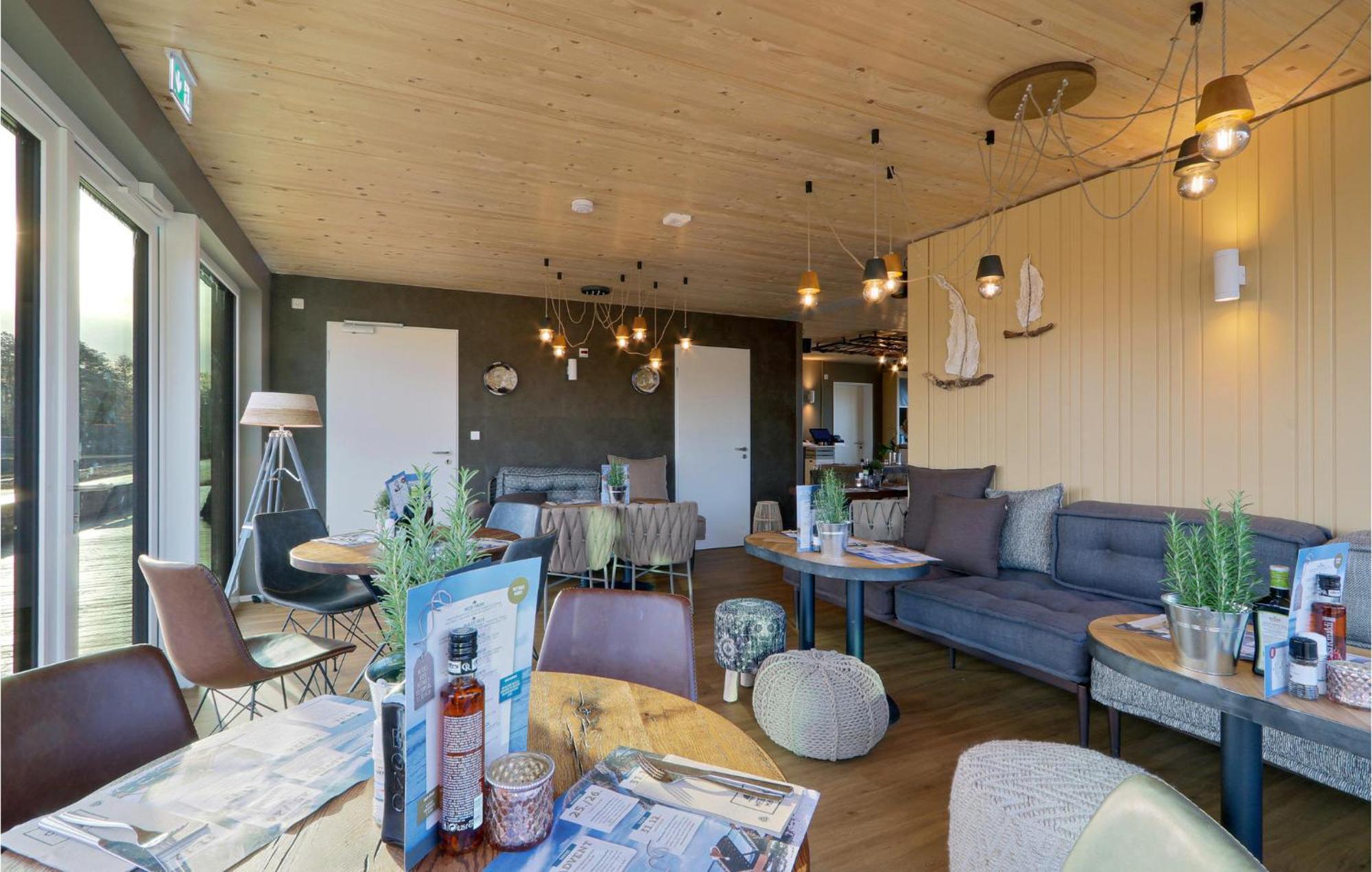 Beach Front Home In Lembruch-Duemmer See With Wifi エクステリア 写真