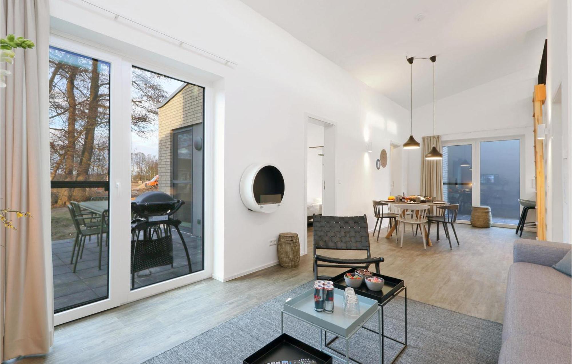 Beach Front Home In Lembruch-Duemmer See With Wifi エクステリア 写真